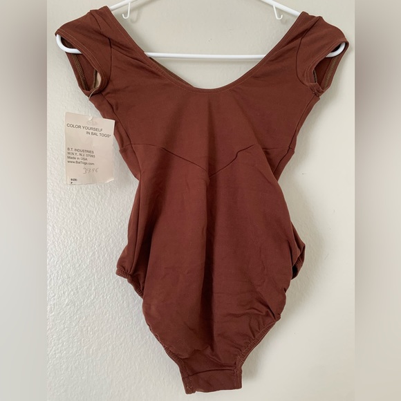 Bal togs cap sleeve leotard adult petite - Picture 2 of 3